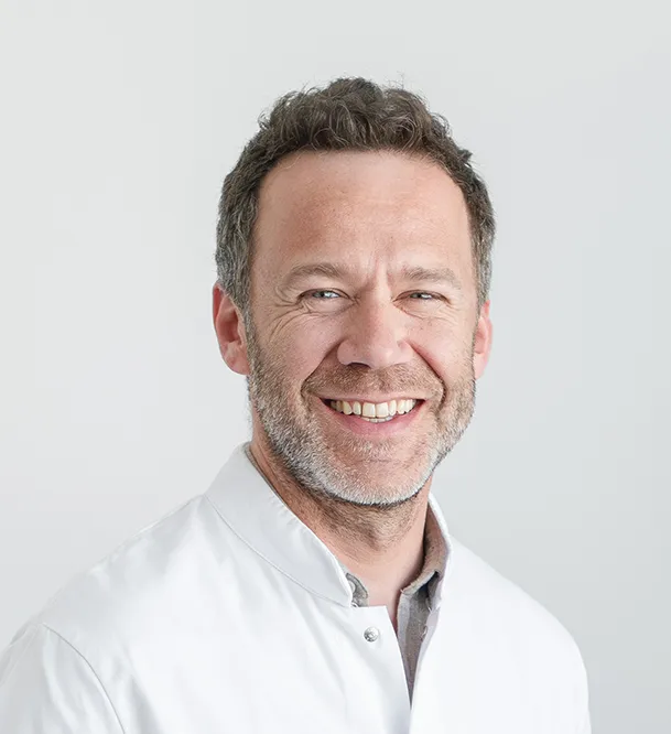 Dr. Bertrand RICHIOUD